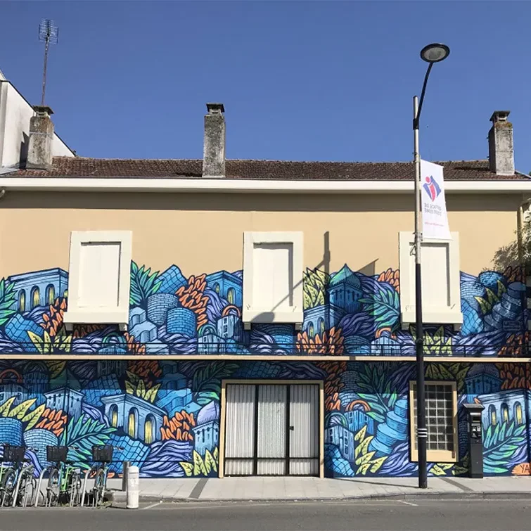 Yakes, fresque Muralis au 13, Boulevard du Maréchal Foch à Dax