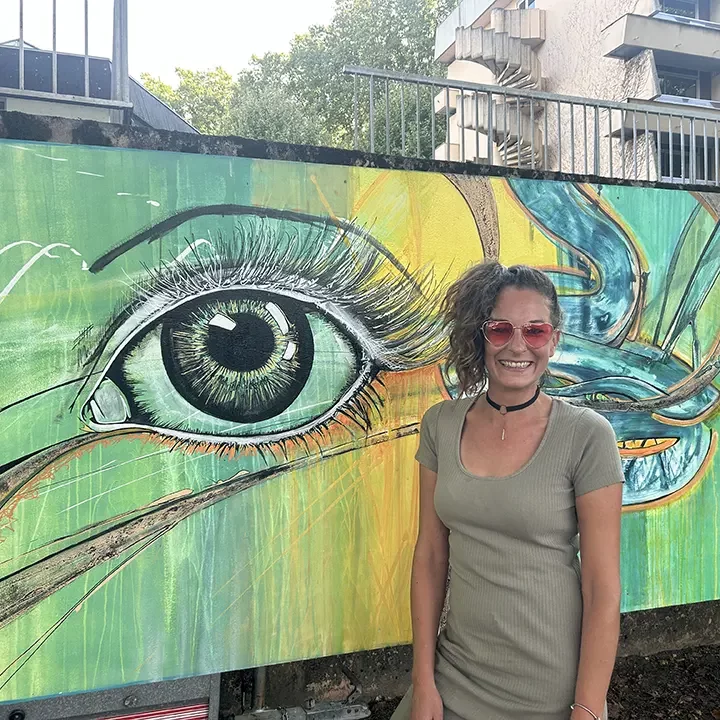 Axelle, artiste peintre sur les Berges de l'Adour à Dax.