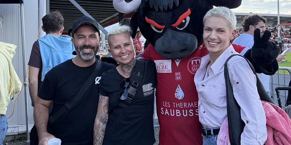Sanckøblack et Yuliia Darbo coordinatrice artistique du festival Muralis à Dax.