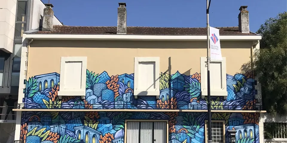 Yakes, fresque Muralis au 13, Boulevard du Maréchal Foch à Dax